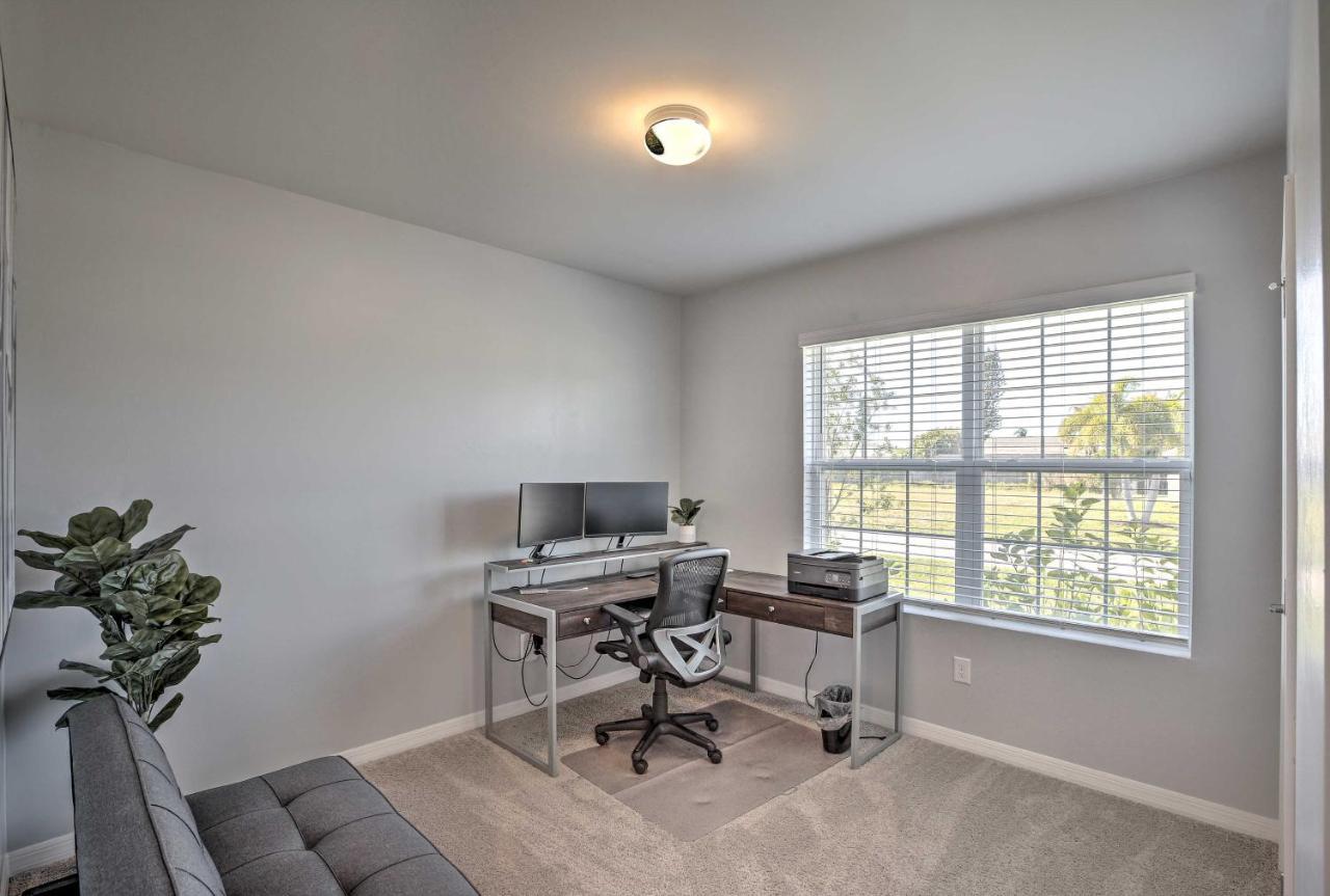Modern Home With Heated Pool, 3 Mi To Beach Cape Coral Exteriör bild